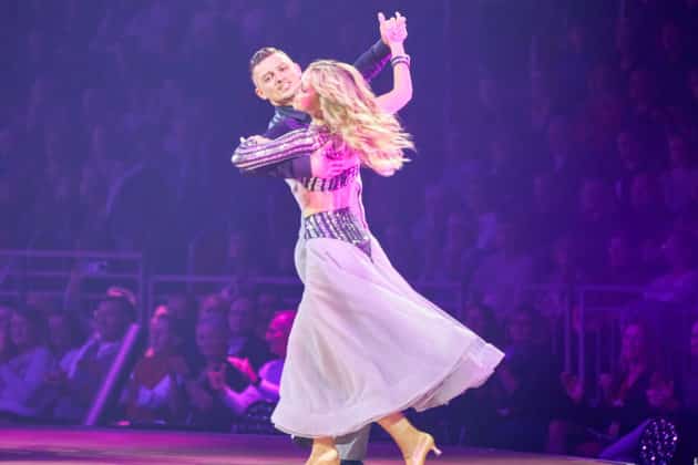 Lina Larissa Strahl und Zsolt Sándor Cseke - Let's dance - Die Show 2024 - ZAG Arena in Hannover am 15.11.2024 © Ulrich Stamm
