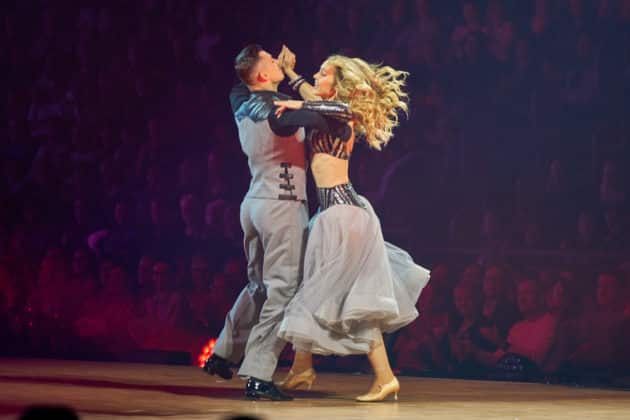 Lina Larissa Strahl und Zsolt Sándor Cseke - Let's dance - Die Show 2024 - ZAG Arena in Hannover am 15.11.2024 © Ulrich Stamm