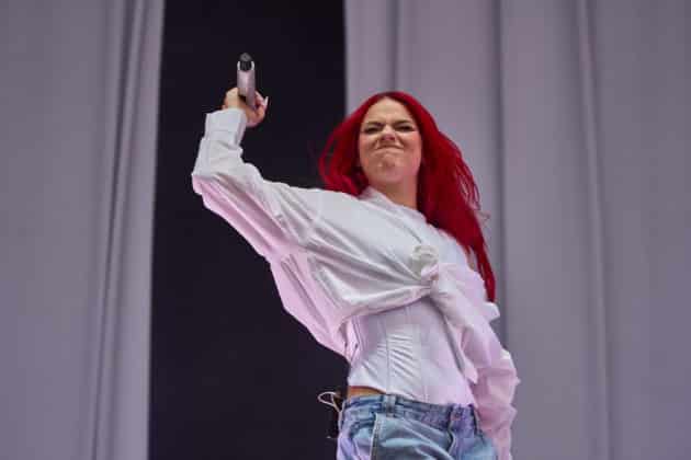 Badmómzjay bei der N-JOY Starshow 2025 - EXPO Plaza in Hannover am 07.06.2025 © Ulrich Stamm