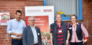 Sozialpolitischer Mittagstreff: v.l. 1. Stadtrat Axel von der Ohe, Rasherr Robert Nicolls, Dirk Battke und Ingrid Beyer vom SoVD.