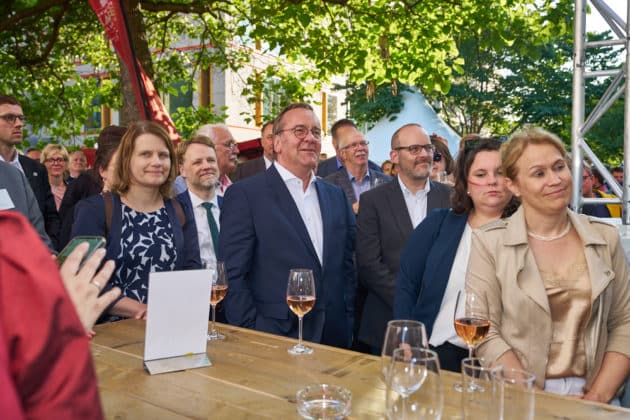 Sommerfest 2025 der Landesvertretung Niedersachsen in Berlin - In den Ministergärten in Berlin am 23.06.2025 © Ulrich Stamm