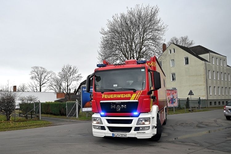 Feuerwehreinsatz im Stadtteil Ledeburg - Stadtreporter.de DSC 2487