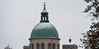 Weihnachten feiern … in der Kath. Kirche in der Region Hannover Basilika St. Clemens - Über 200 Krippenspiele, Christmetten und Gottesdienste in der Katholischen Kirche in der Region Hannover an Heiligabend und zu Weihnachten