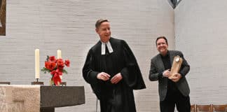 Pastor Dr. Michael Wohlers und Matthias Brodowy