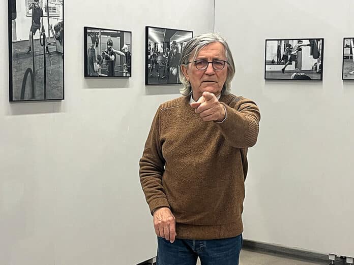 Petar Beres führte durch seine aktuelle Fotoausstellung