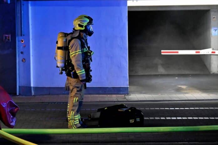 Großeinsatz für die Feuerwehr bei Tiefgaragenbrand in der Bodestraße in der hannoverschen Nordstadt