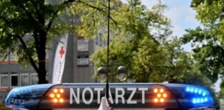 “Blaulichtfamilie” präsentierte sich auf der Blaulichtmeile DSC 0001