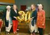 Döhren-Wülfels Kulturinitiative wurde 30 – Festakt zum Jubiläum Kulturdezernentin Eva Bender (2. v. r.) gratuliert der Kulturinitiative zum 30.