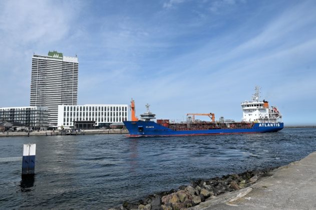 DSC 9011a