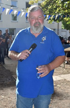 Funkenartillerie-Pr&auml;sident Martin Weber begr&uuml;&szlig; seine G&auml;ste