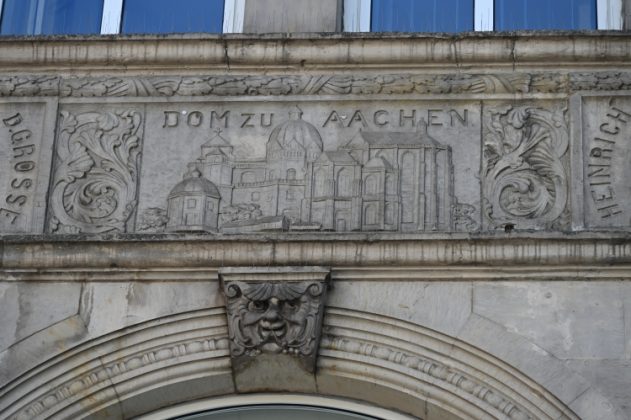 DSC 2304