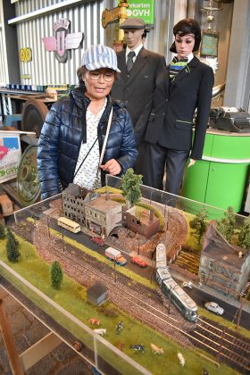 Eine Mini-Stra&szlig;enbahn in HO drehte ihre Runden