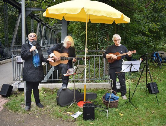 Das Ensemble &bdquo;Klangk&ouml;rper&ldquo; begleitete die kleine Feierstunde k&uuml;nstlerisch