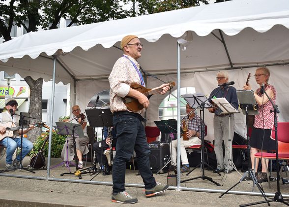 Die Gruppe &bdquo;wachsMus&ldquo; spielte beim Kulturpicknick