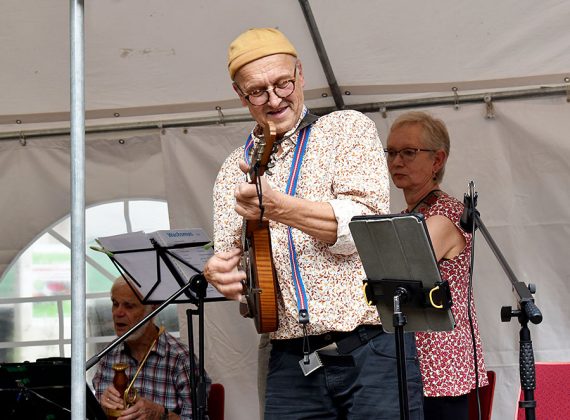 Die Gruppe &bdquo;wachsMus&ldquo; spielte beim Kulturpicknick
