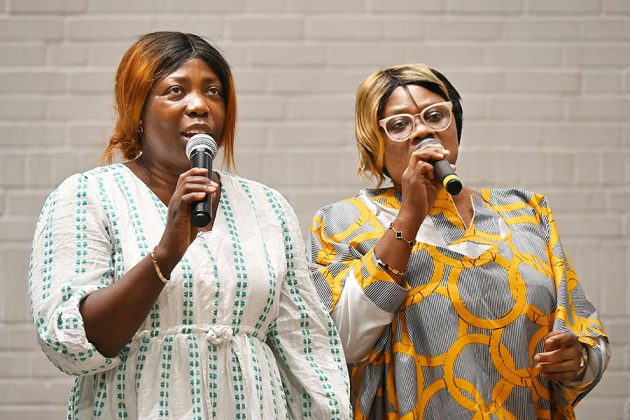 Der Chor der &bdquo;Ghanian Presbyterian Church Hannover&ldquo; sang in der Auferstehungskirche