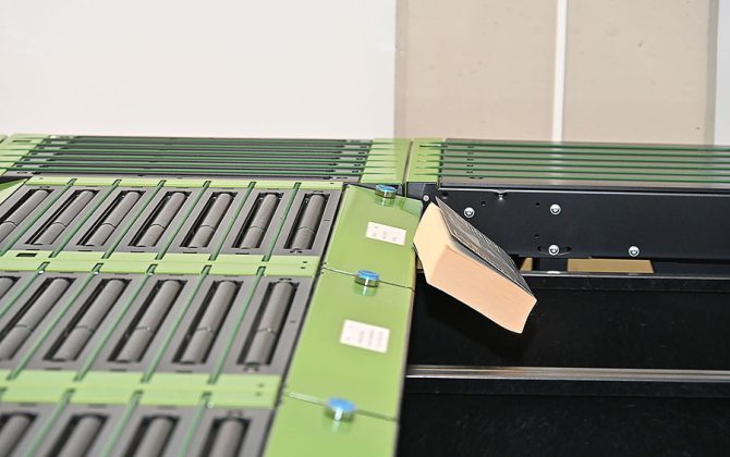 Automatisch werden die B&uuml;cher vorsortiert